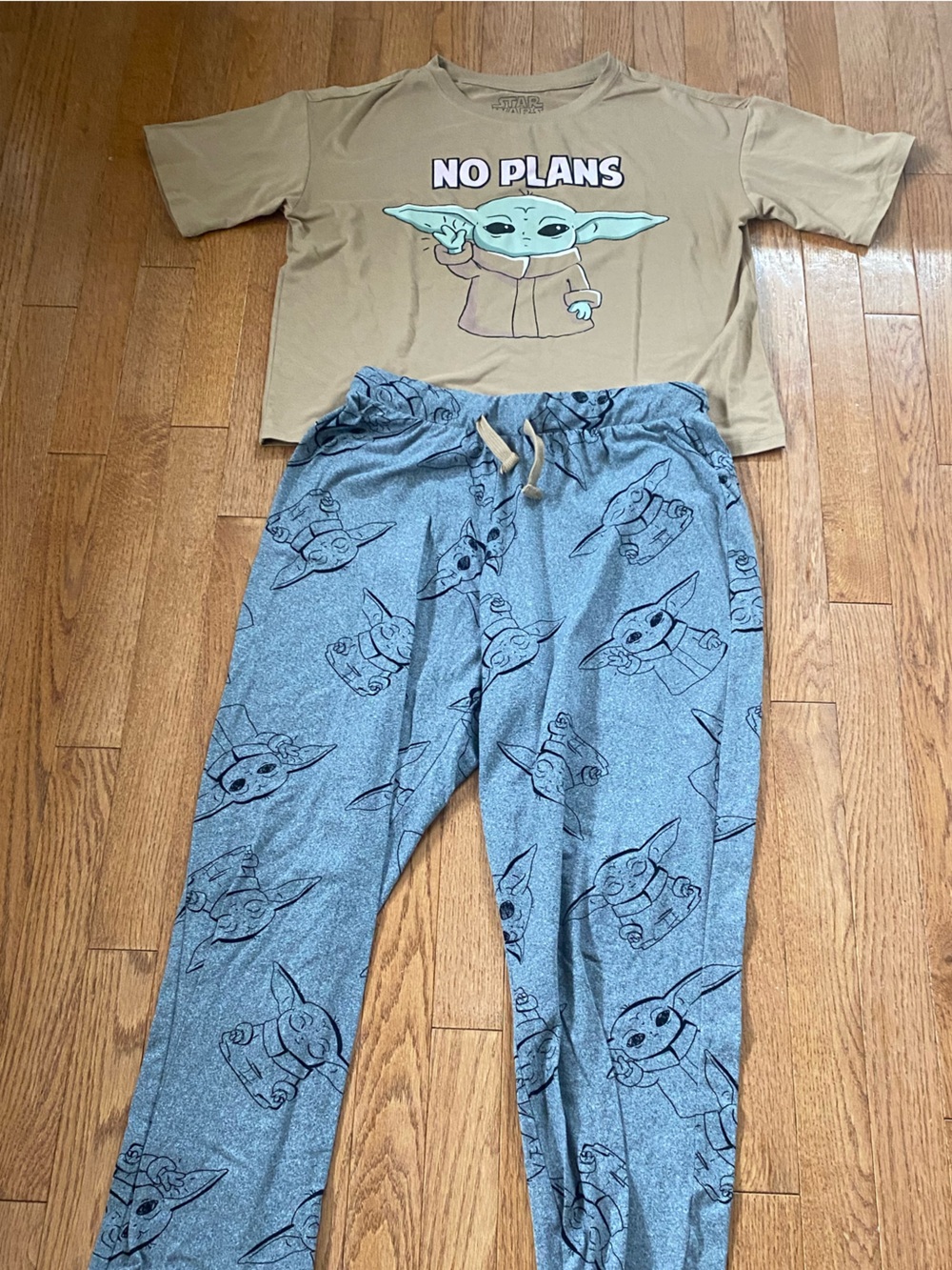 Grogu Print Star Wars Pyjama Set Women’s Small - Picture 4 of 14